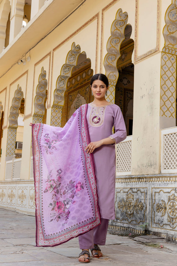 Lavender Heritage Embroidered Suit Set 🌸